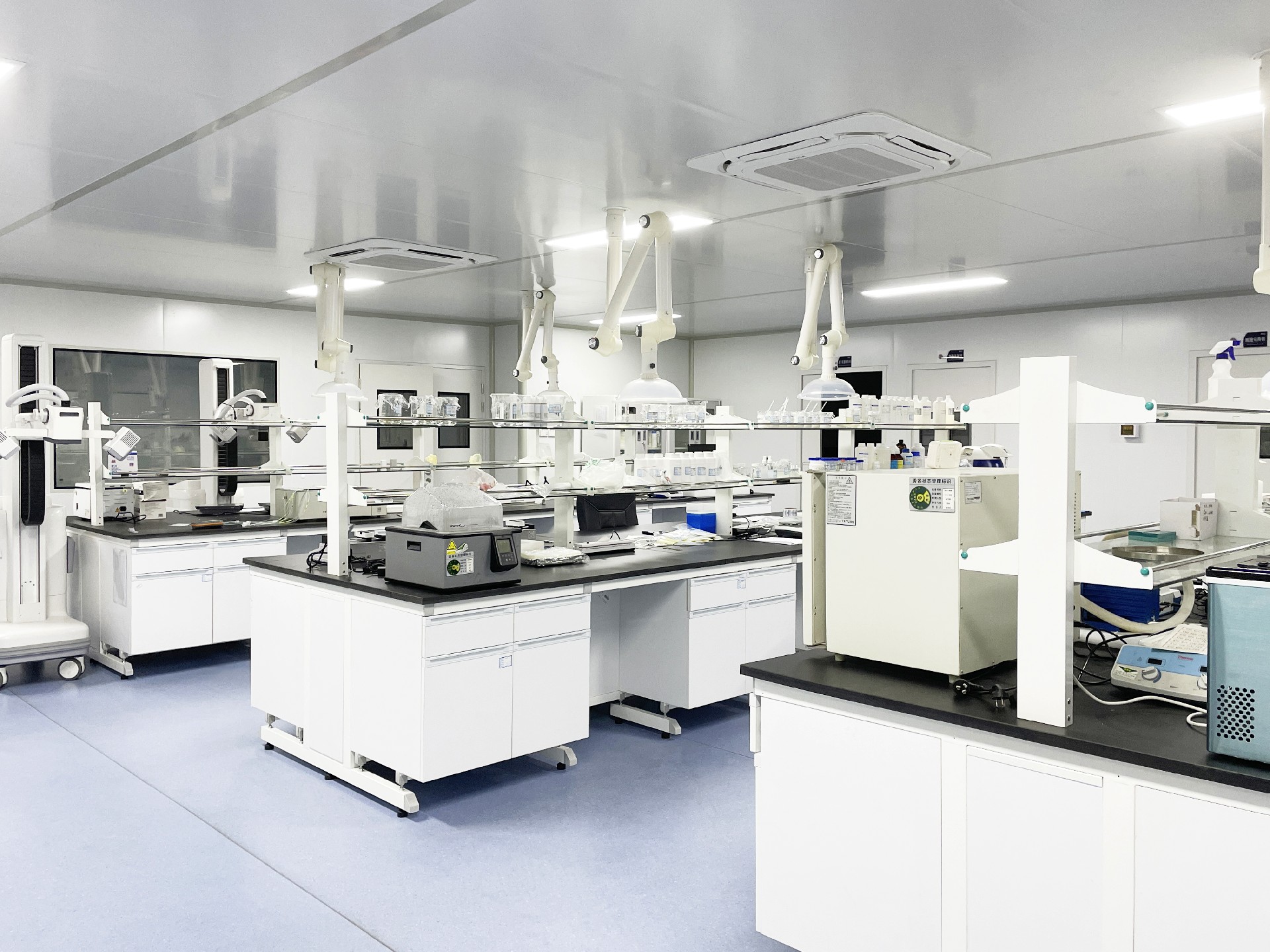 实验室.jpg